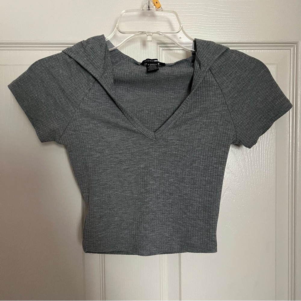 Fashion Nova Gray Hooded Short Sleeve Crop Top Size XS
